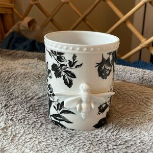 Gucci Inventum Bee Candle Holder/Ceramic Cup